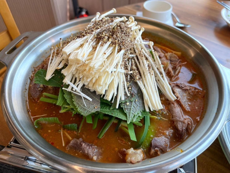  시흥 물왕저수지) 몸보신하기 좋은 삼미집흑염소