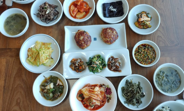 [<b>백반기행</b>] <b>구혜선</b> 지리산 떡갈비 나물밥 남원 밥상 맛집... 
