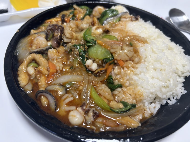  서울시 동대문구 전농로 황금성(황금성특밥, 볶짜면)