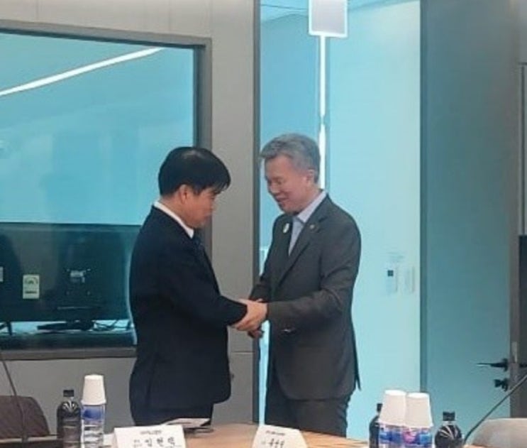<b>의협</b>, "박단 <b>전공의 대표</b>의 SNS 글, 교수·병원 비난 의도... 