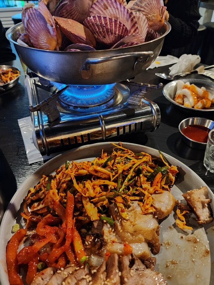  상동 실내포차 윤이네포차에서 꼭 시켜 먹어야 하는 돼지고기 수육과 가리비찜 솔직 후기