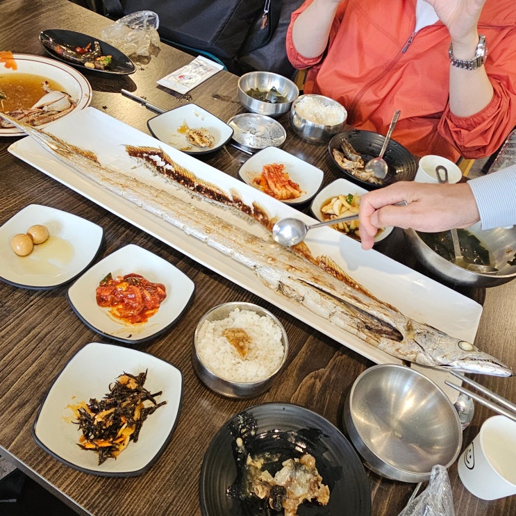 [제주 서귀포시 중문 만족한상회] 통갈치한상: 통갈치구이와 황게장 맛집