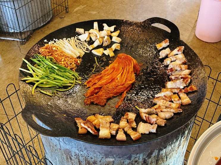 용봉동 고기집 추천, 대천조개구이 솥뚜껑 삼겹살 맛집