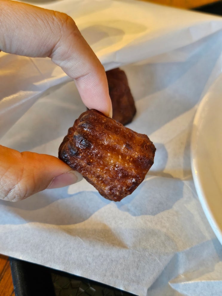  스타벅스 쁘띠까눌레, 치킨 머쉬룸 멜팅 치즈 샌드위치 가격 맛 후기