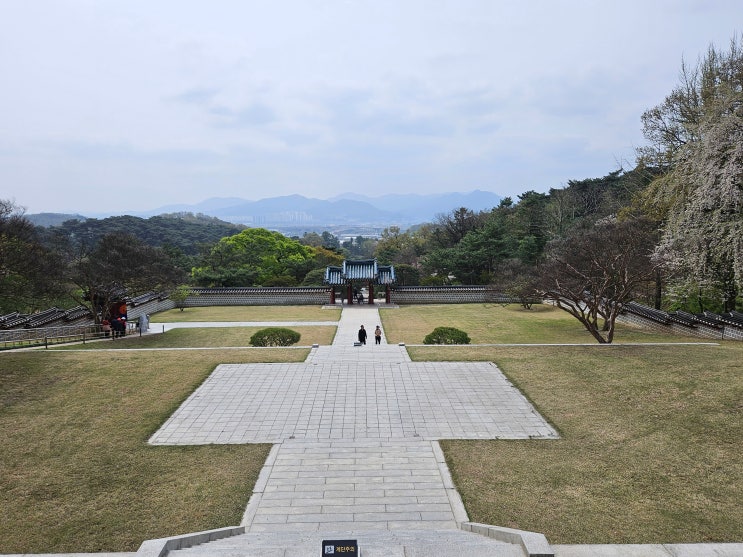 충청남도 아산여행 (현충사 : 임진왜란에서 나라를 구한 영웅 충무공 이순신장군의 영정을 모신사당)