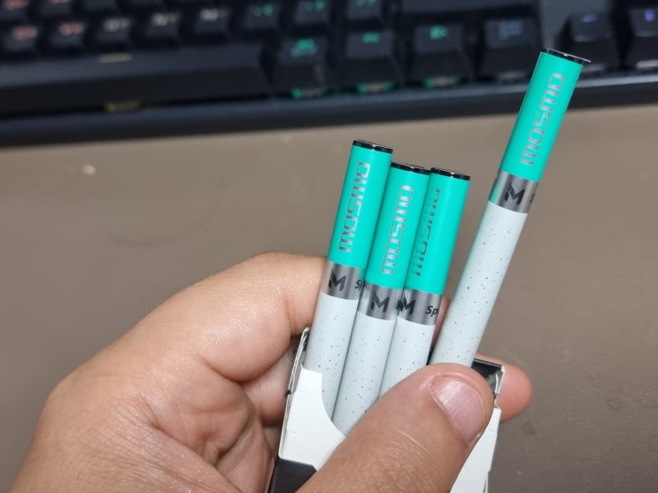  일회용 전자담배 깔끔한 맛 모스모 팔로 스피아민트