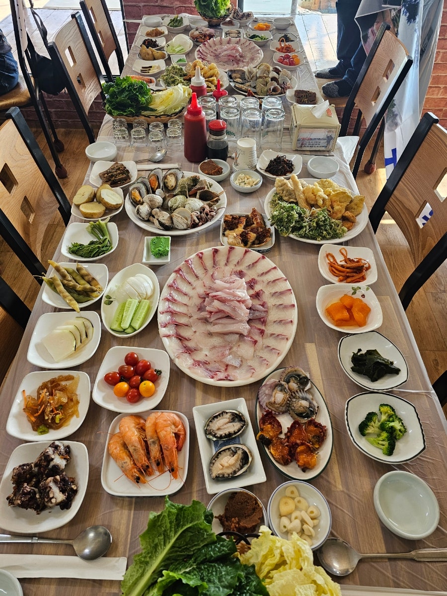 홀통중앙횟집 사진 5