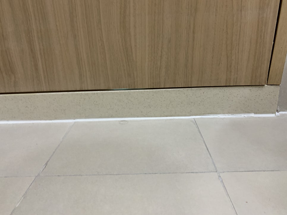 화장실문안닫혀 문자르기로해결