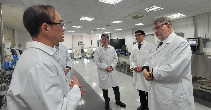  주한독일대사관, 한국머크 송도 엠랩 및 생명과학 운영센터 방문