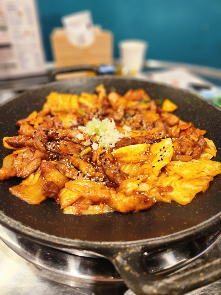  신논현역 돼지김치구이 맛집 삼산회관 신논현점