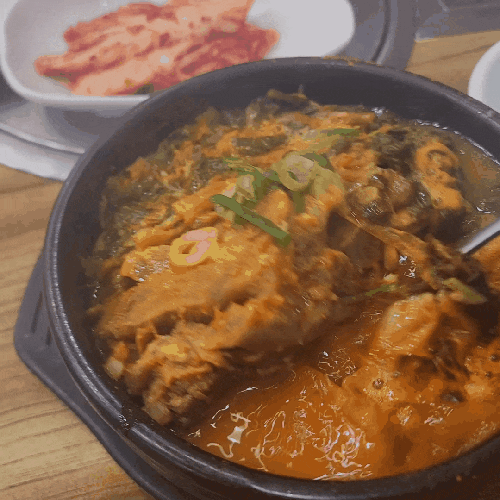  부드러운 살코기가 잔뜩 뼈해장국 맛집 포항 장성동 어림지