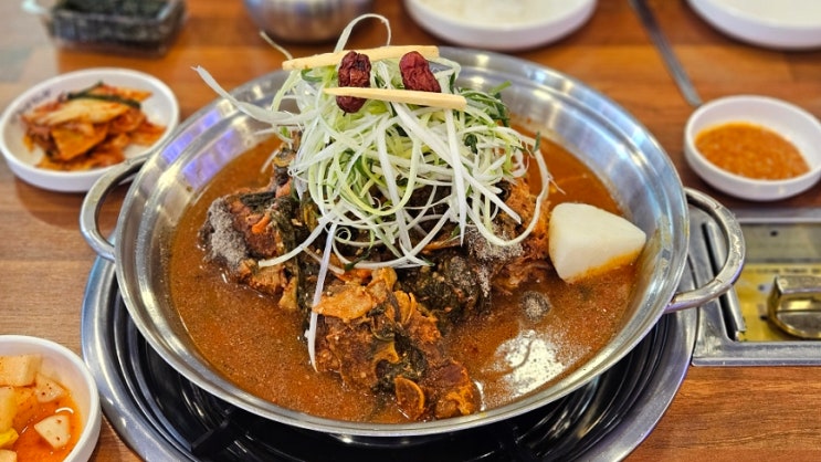  인계동 맛집 형제들감자탕 인계점/양도 많고 국물이 끝내줘요