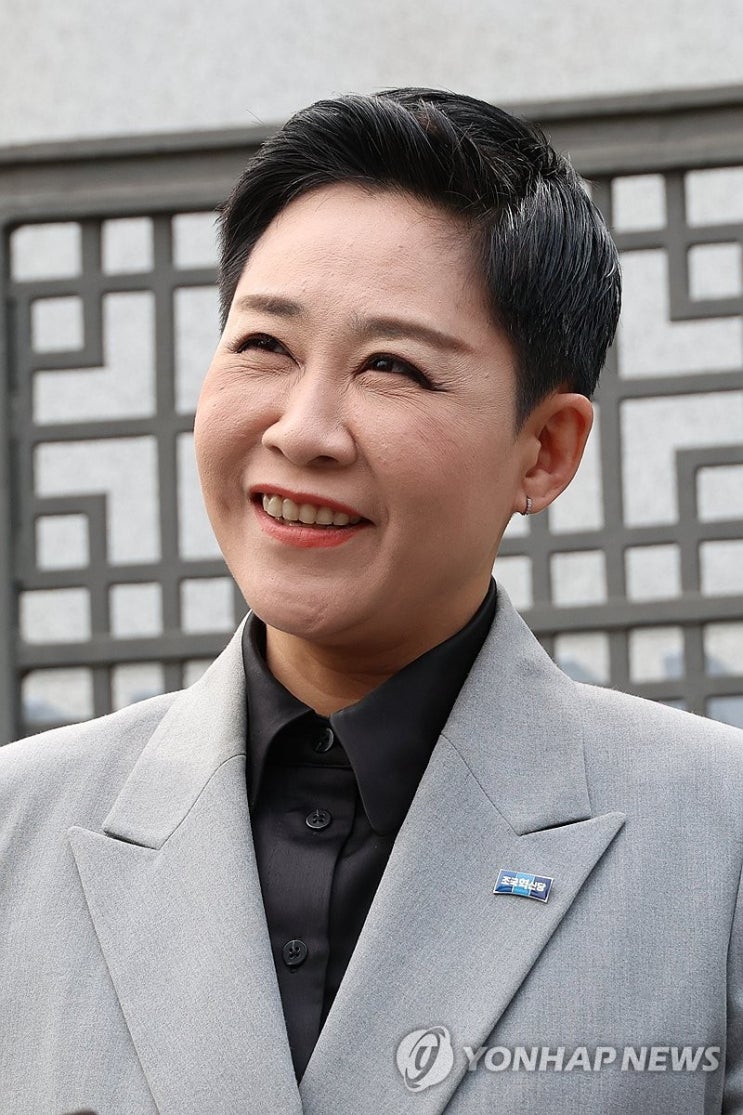 가수 리아 김재원 나이 국회의원 프로필 전남편 이혼 자녀 가족 고향 집안 근황