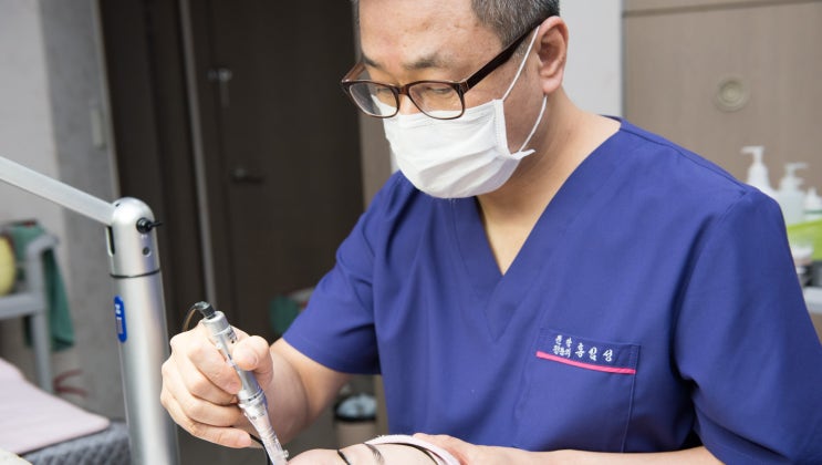  서울대입구남자얼굴제모, 통증은 최소화하고 효과는 높이고 싶다면? 신림역피부과에서