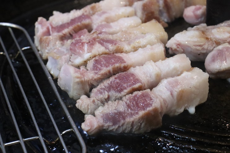 솥창고 - 인청 숭의동 오거리 근처 삼겹살 고기맛집