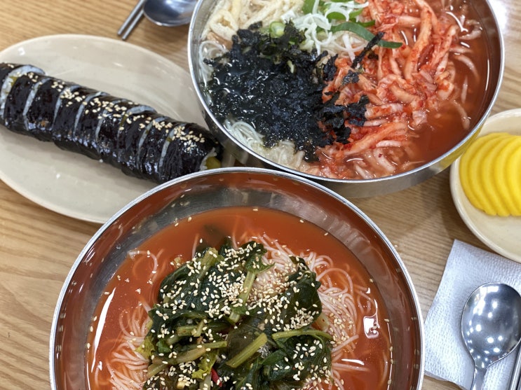  더울땐 건대콩국수 시원한열무국수 최고 건대멸치국수