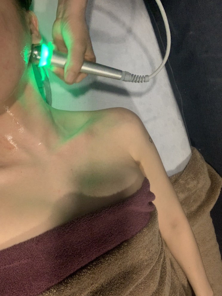  천지빛깔 사당피부관리 수부지 리프팅 모공타이트닝 예신관리