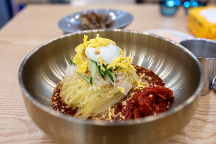  [용인 수지 신봉동] 숯불고기 주는 시원한 물비빔밀면 맛집, <밀양동래밀면>