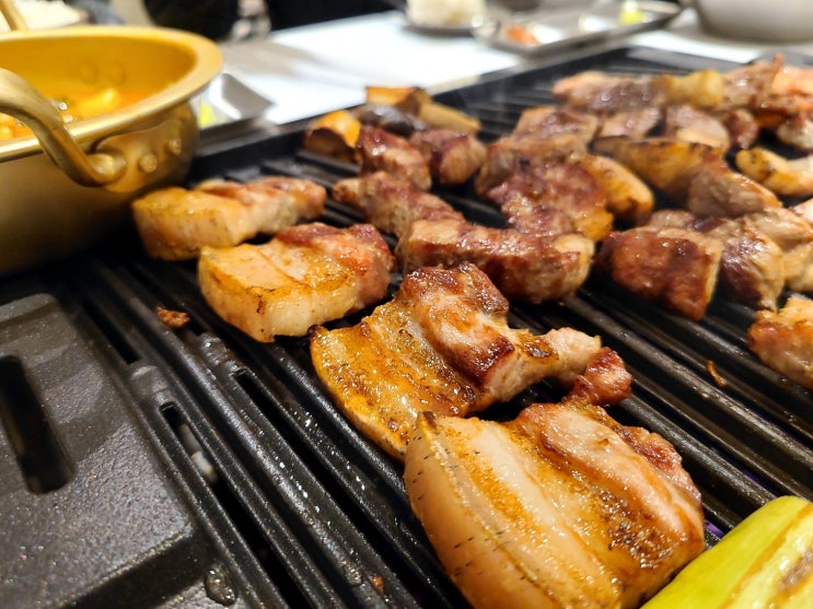  인천 송도신도시 삼겹살이 맛있는 고기집 '지리산아랫마을'(feat 송도 1공구, 해양경찰청 맛집)
