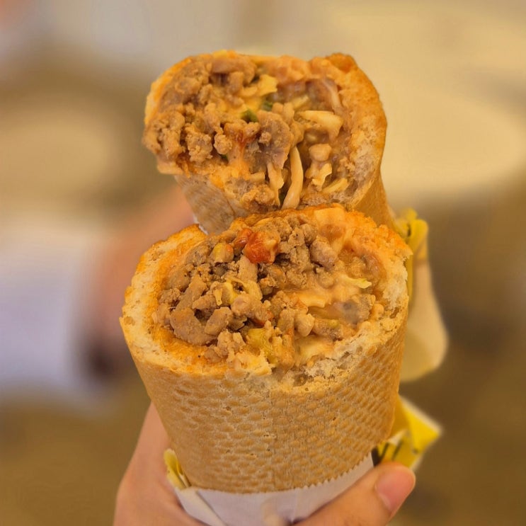  여수 이순신광장 맛집 좌수영바게트버거 무색소 해풍쑥아이스크림