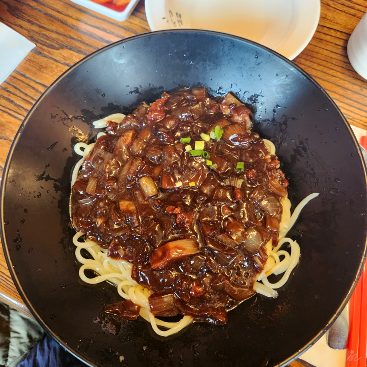  명동 맛집 꽁시면관 - 짜장면과 마늘갈비가 맛있는 중국요리 전문점