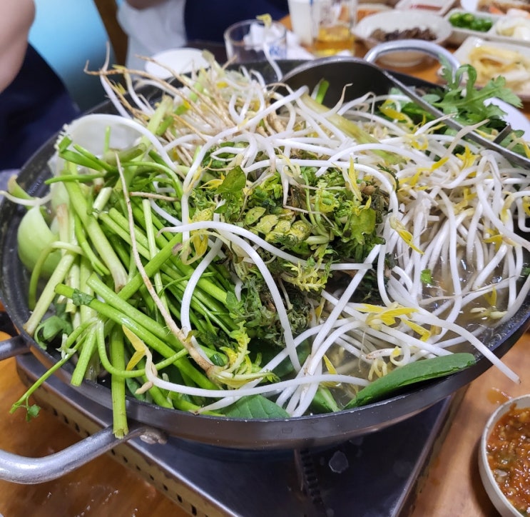  중랑역 횟집 바다향그대로, 제철 맞은 쭈꾸미 냉이 샤브샤브