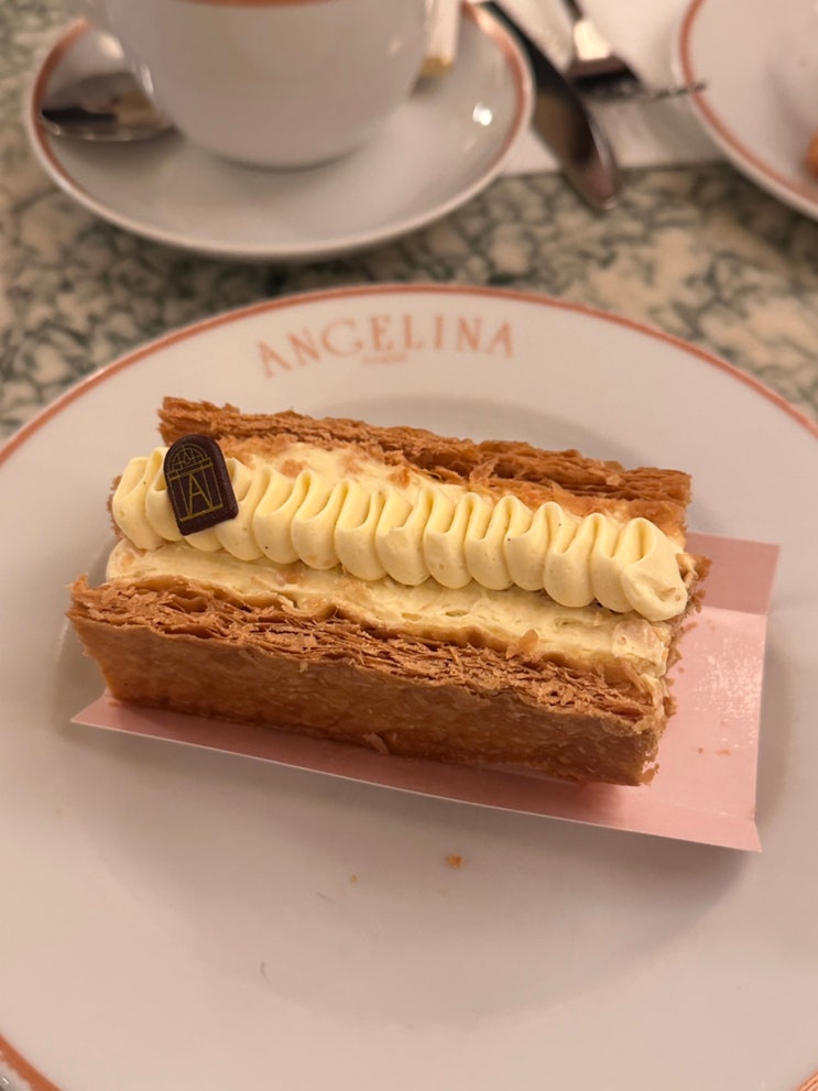  파리 카페 추천 3 - <안젤리나 Angelina paris> 몽블랑 밀푀유 디저트 맛집