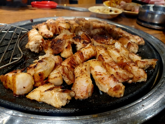 〔부천〕부천역, 퀄리티 좋고 깔끔한 소/돼지고기 무한리필 집 #우리동네소고기 질 OK, 양 OK, 사이드 OK 〔부천〕부천역, 퀄리티 좋고 깔끔한 소/돼지고기 무한리필 집 #우리동네소고기 질 OK, 양 OK, 사이드 OK
