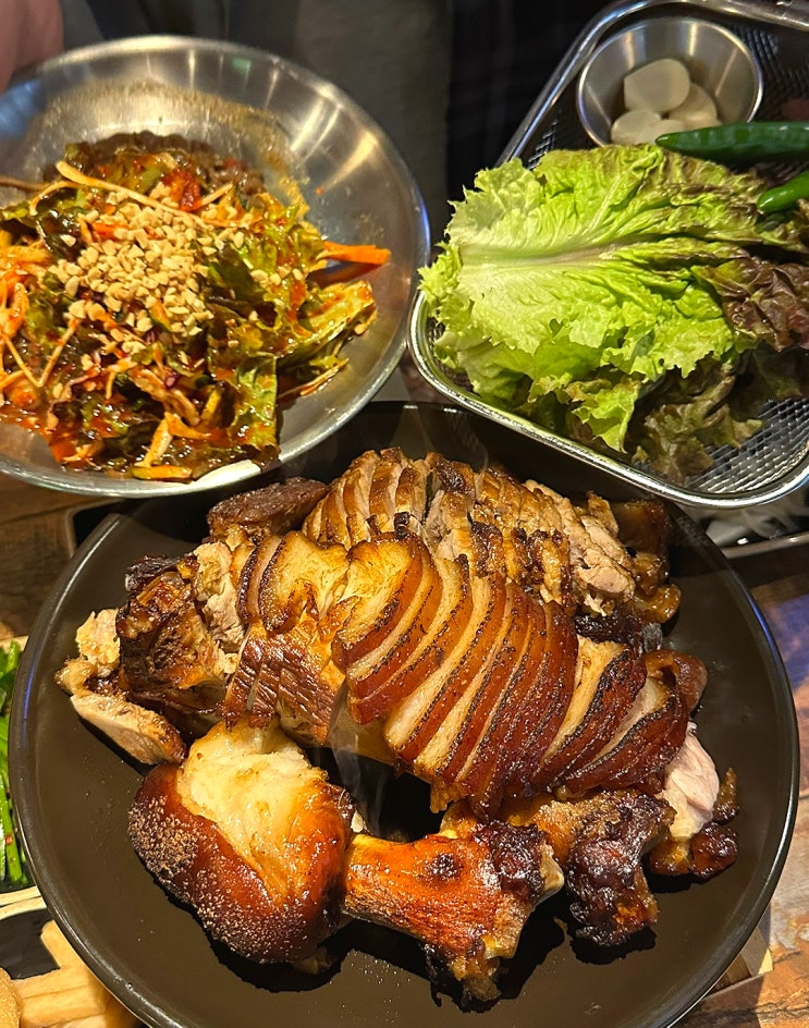  부산 초읍 족발신선생 족발과 백골뱅이탕의 환상의 궁합 맛집 술집 후기