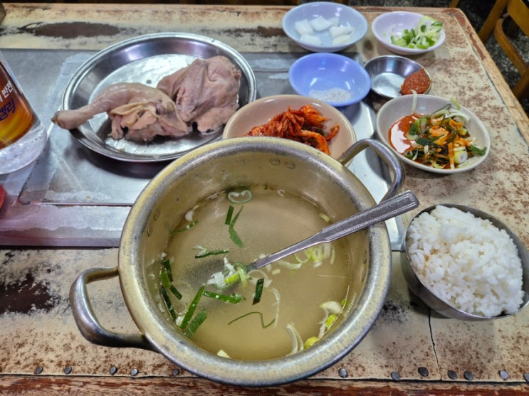 요즘 시대에 닭백숙 백반이 9000원!? 충무로 맛집 &lt;사랑방 칼국수&gt;