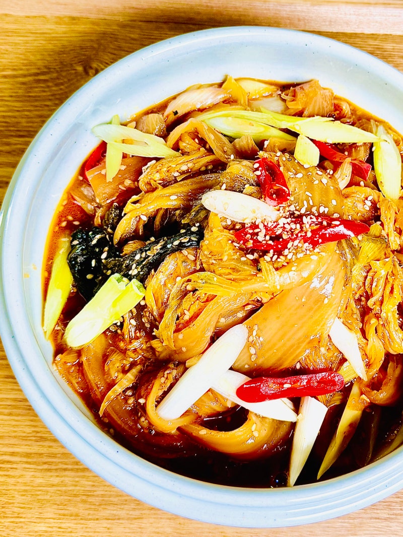 씻은신김치요리 묵은지 된장지짐 1찬이면 끝
