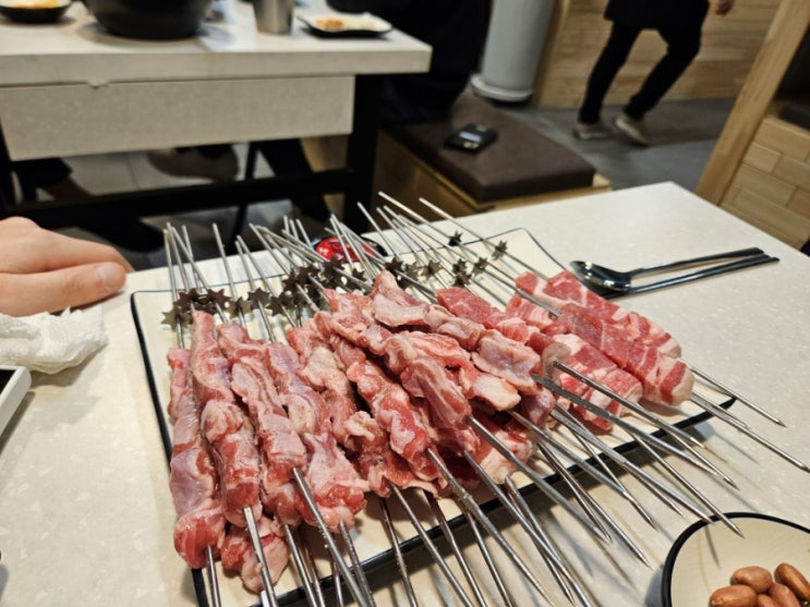  노량진역에서 가장 가까운 양꼬치집 노량진칭따오양꼬치2호점 후기