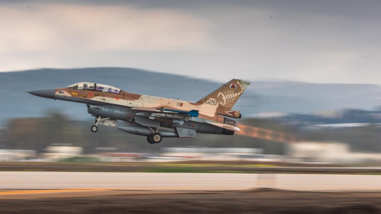 [군사동향] <b>이스라엘</b>, <b>이란</b> 본토 공습..6일만 보복, 중동 전운 고조