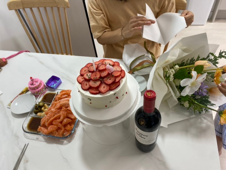  남편일기  : 아라 생일 축하해.️