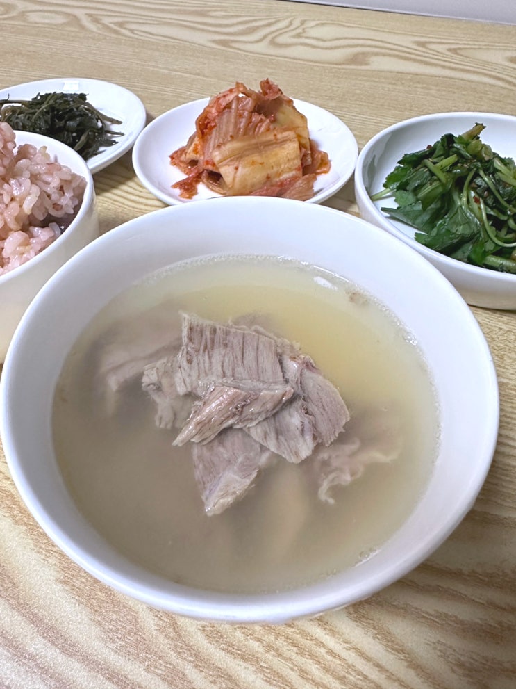  맛있는 곰탕 밀키트 육수온 한우 고기 곰탕