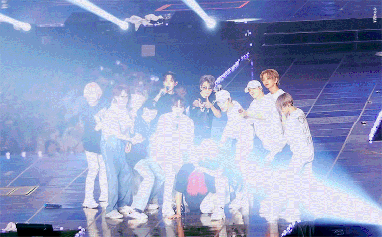 [SEVENTEEN 附身文/兄妹附身文] 14個兄弟姊妹的生存記 07：去旅行囉！ (4 - 宿醉的隔天~)