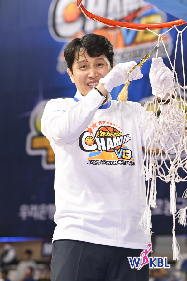 [WKBL] <b>위성우 감독</b>은 또 다시 해낼 것인가