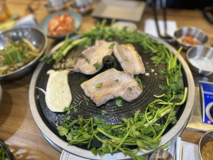  [여의도 고기맛집추천] 여의도우삼겹집 점심 런치, 콜키지 프리 가능한 여우집 솔직후기!