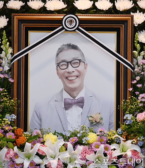'1세대 코미디언' 故 <b>서세원</b> 오늘 <b>1주기</b>…캄보디아서 심정지... 