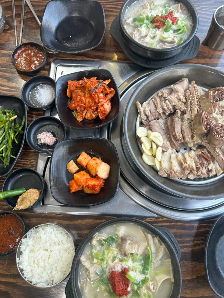  광주 24시 국밥 맛집 돌고개역 금모래국밥 ( 간 허파 무한리필 )