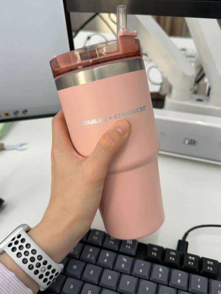  스타벅스 스탠리 퀜처 591ml, 가성비 최고!