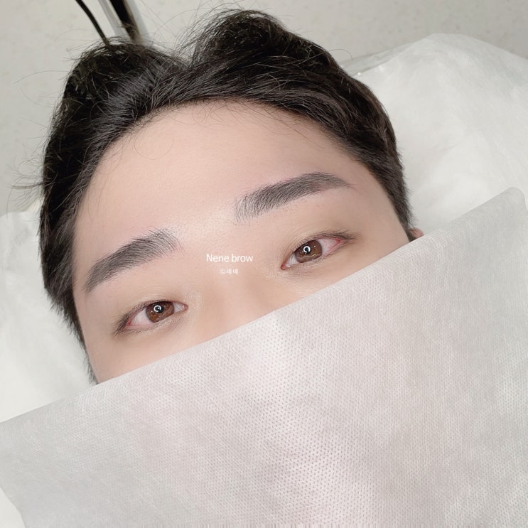 남자 콤보눈썹, 자연스러운 눈썹문신