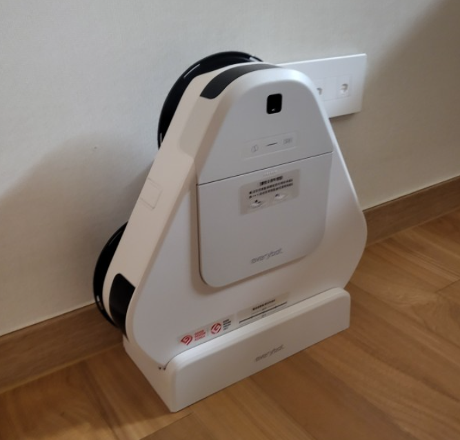 에브리봇 물걸레 로봇청소기 TS400 TS300 엣지2 차이 비교