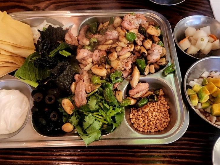  길동역 맛집 주점 금붕어에서 술 한잔