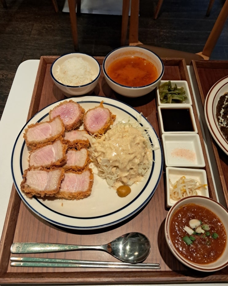 이태원돈까스_ 재재식당 녹사평카레 맛집 이태원돈까스_ 재재식당 녹사평카레 맛집