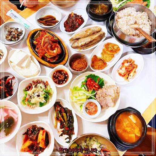 백반기행 보리굴비솥밥정식 식객 허영만 게스트 오윤아 청국장 강된장 탐방 광주 곤지암 건업리보리밥 추천 가게 보리밥 굴비백반 리뷰 후기 별점 정보
