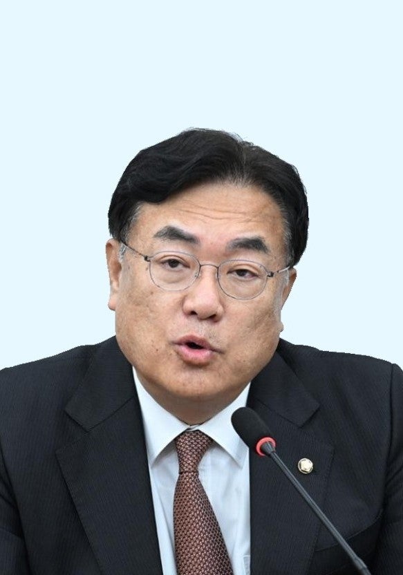 정진석 의원 아내 이미호 직업 사돈 박덕흠 조카며느리 이영애 형 정진호 딸 정기영 정원영 ....