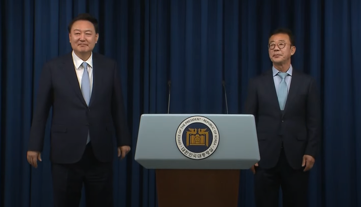 <속보> <b>홍철호</b>, 윤석열 <b>대통령</b> <b>정무수석</b> 발탁... 서울편입... 