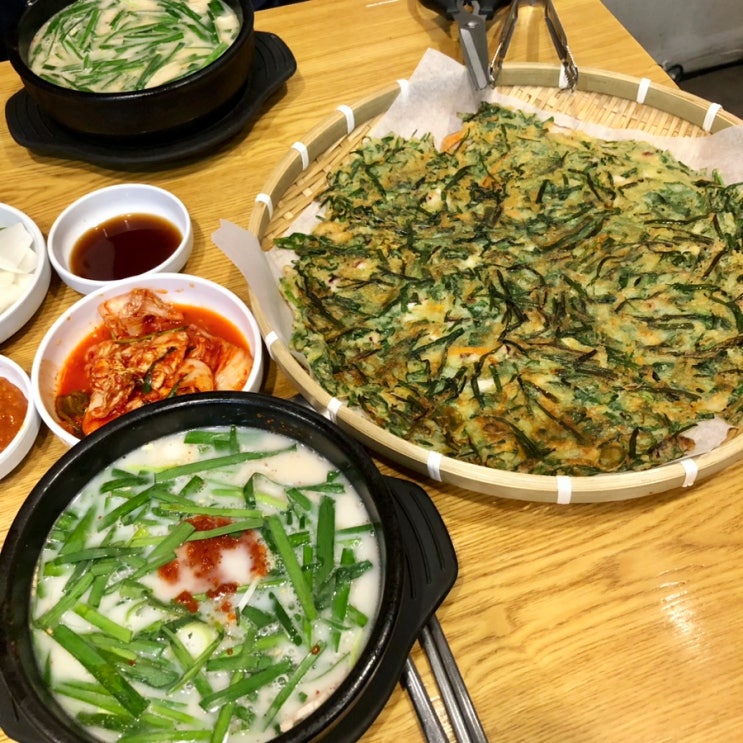  송도 돼지국밥 순대국 맛집 부산아지매국밥 재방문