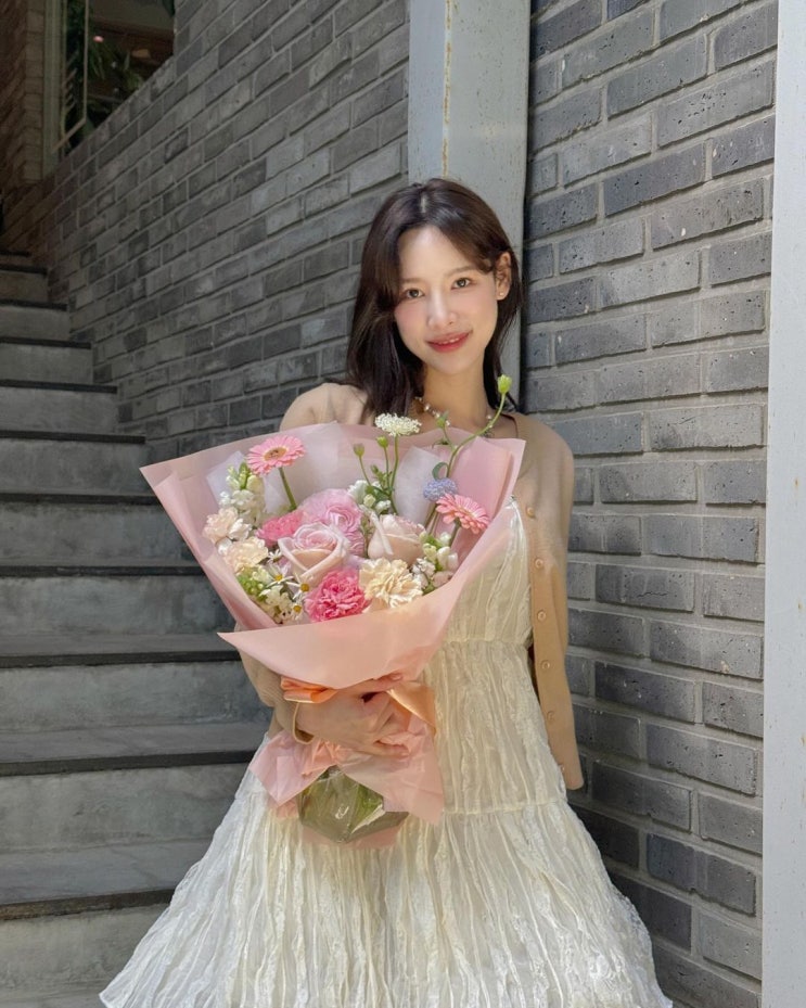"소중한 생일 모음" 이나연, 남희두와 함께 했나?...생일 맞이한 근황 "소중한 생일 모음" 이나연, 남희두와 함께 했나?...생일 맞이한 근황